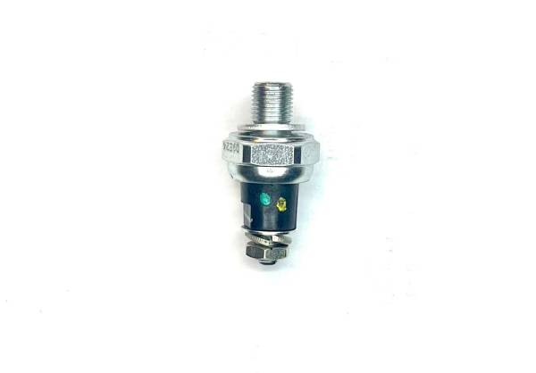 R74 Switch Presion de Aceite  Multi-Modelos Accesorios